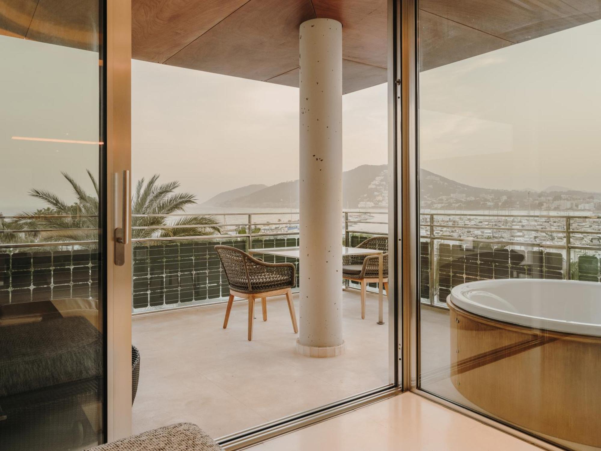 Hotel Aguas De Ibiza Grand Luxe - Small Luxury Of The World