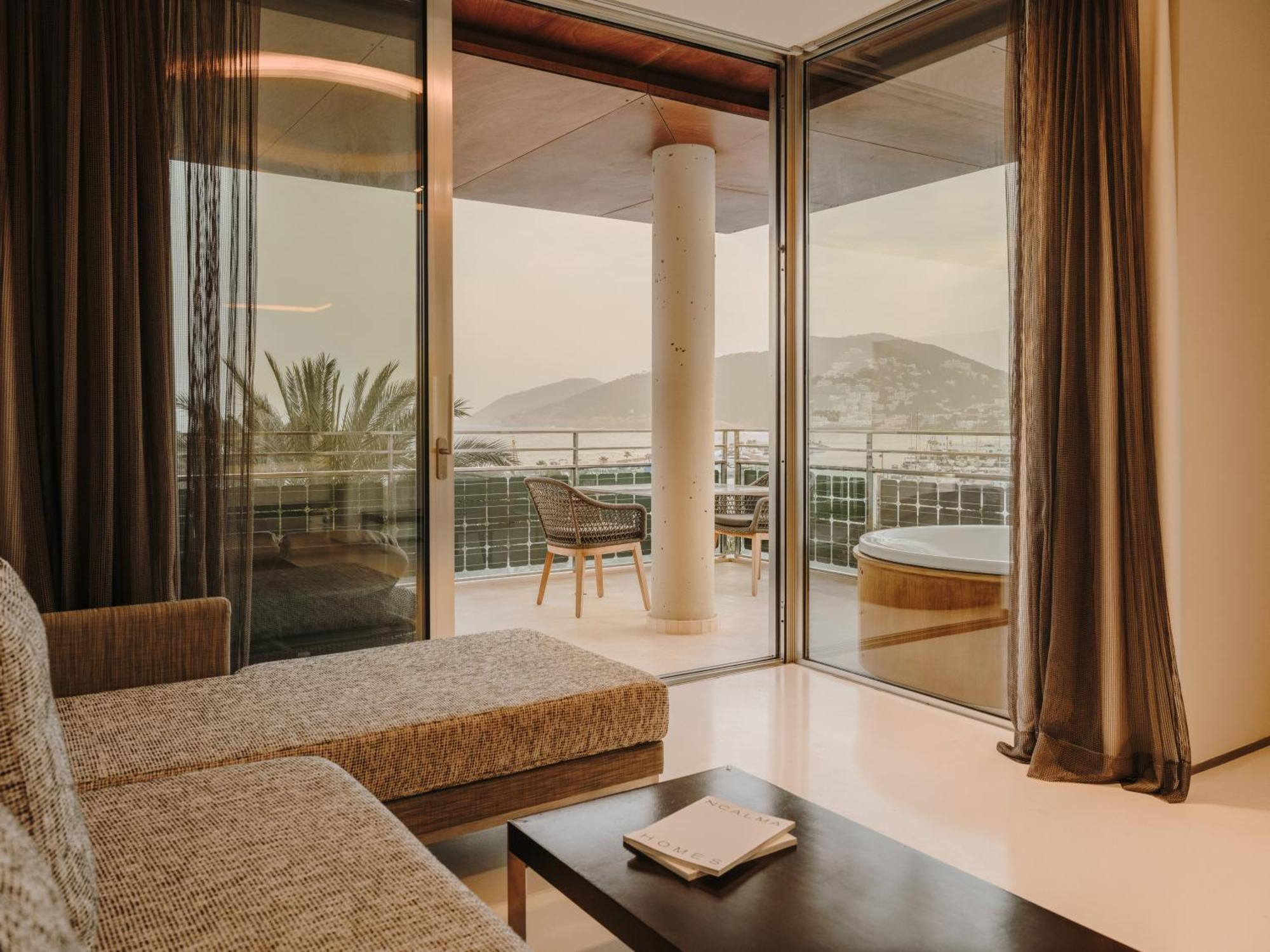 Hotel Aguas De Ibiza Grand Luxe - Small Luxury Of The World Santa Eularia des Riu