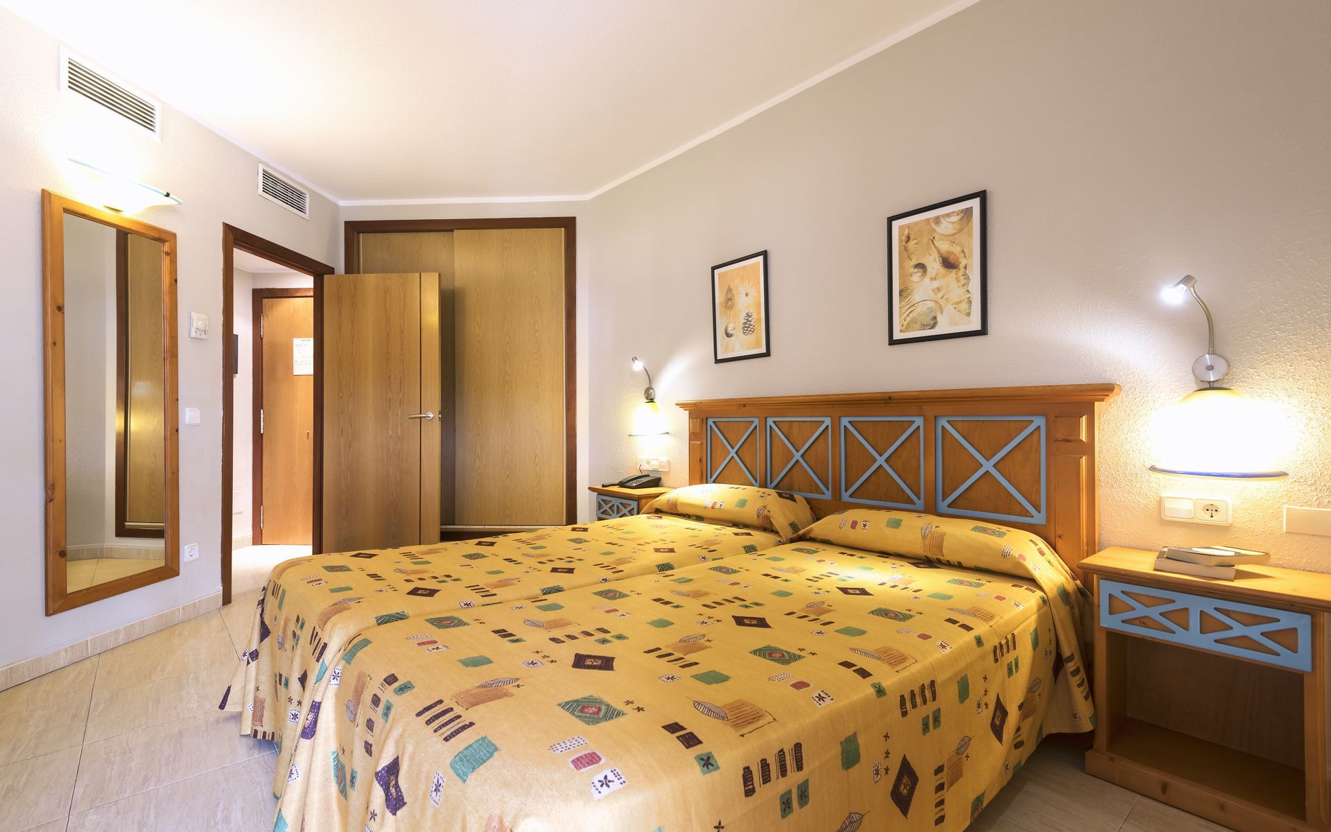 Aparthotel Tropic Garden Santa Eularia des Riu