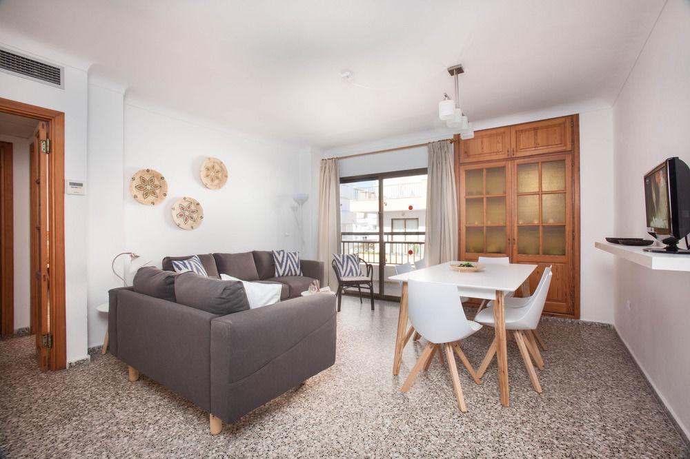 Bahia Apartment Santa Eularia des Riu