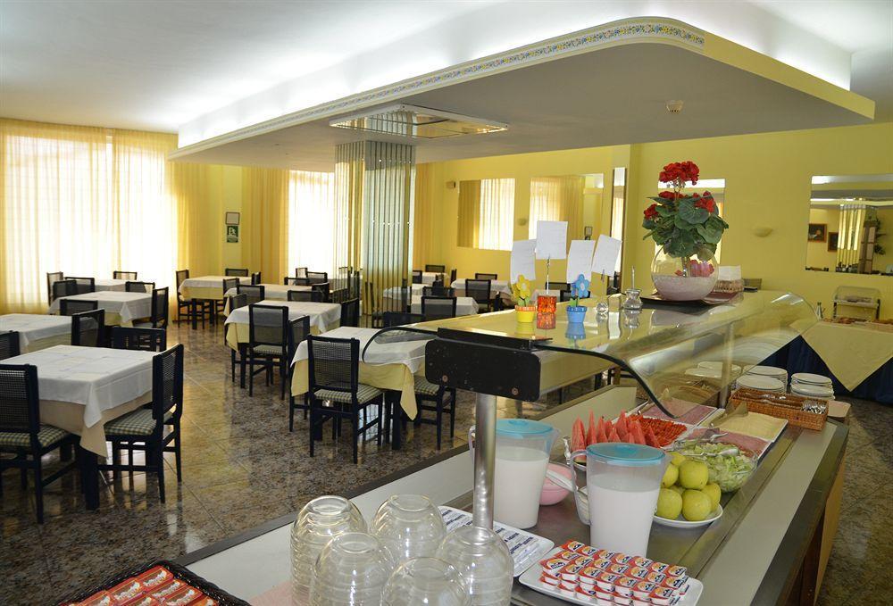 Hotel Azuline Mediterraneo Santa Eularia des Riu