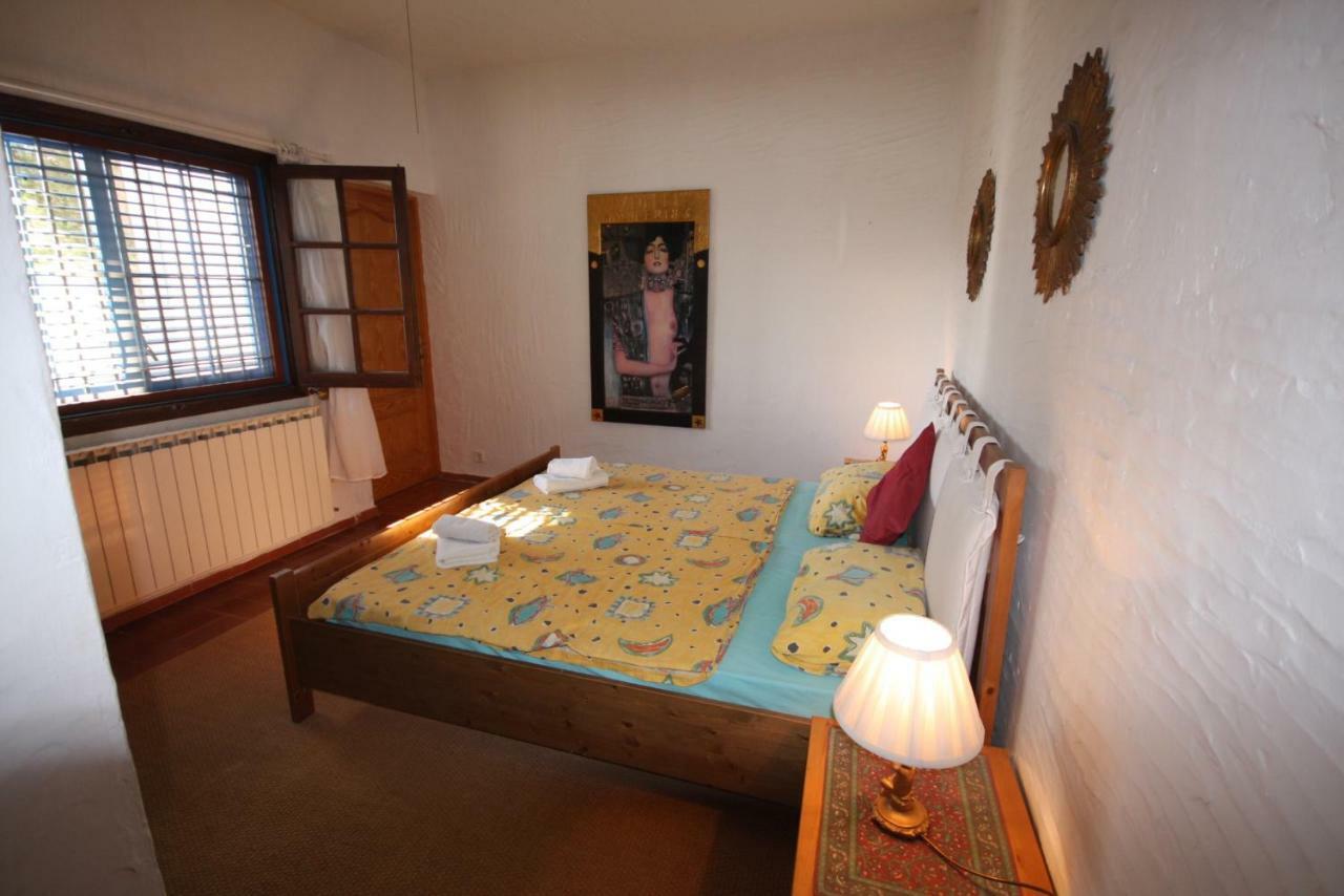 Alinda Villa