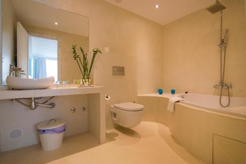 Acora Ibiza Apartahotel